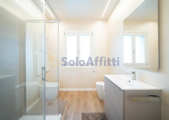 Nirvana's 1 Near Venice Appartement