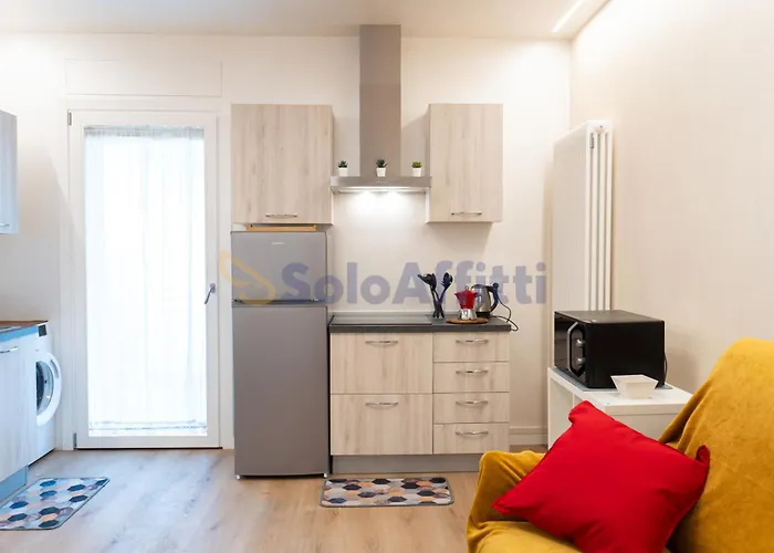 Nirvana's 1 Near Venice Appartement *