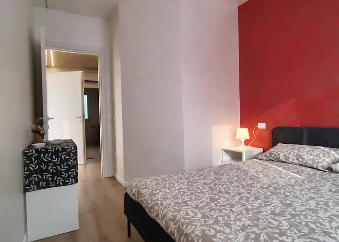 Nirvana's 1 Near Venice