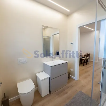 Nirvana's 1 Near Venice