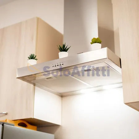 Nirvana's 1 Near Venice نوالي