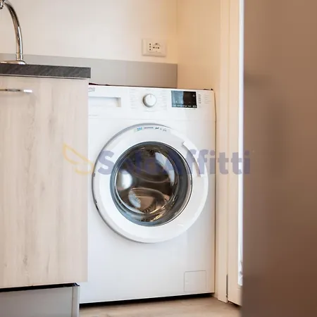 Nirvana's 1 Near Venice * Noale