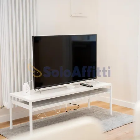 Nirvana's 1 Near Venice